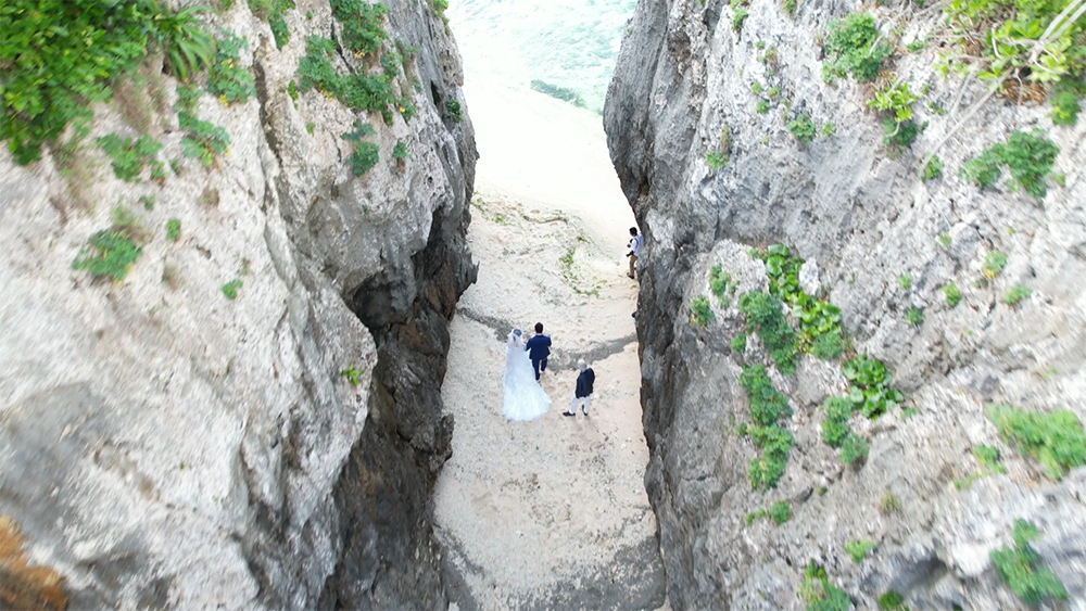 琉球の聖なるパワースポットをふたり占め