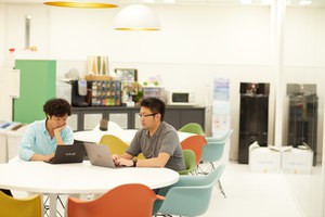 Si経験者歓迎 自社クラウドサービス 楽楽精算 開発 残業少 腰を据えて開発可能 Webリードエンジニアの求人 株式会社ラクス Itエンジニア専門の 転職サイト Paiza転職