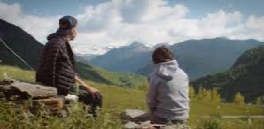 Eso Que Tu Me Das Documental Completo Descargar
