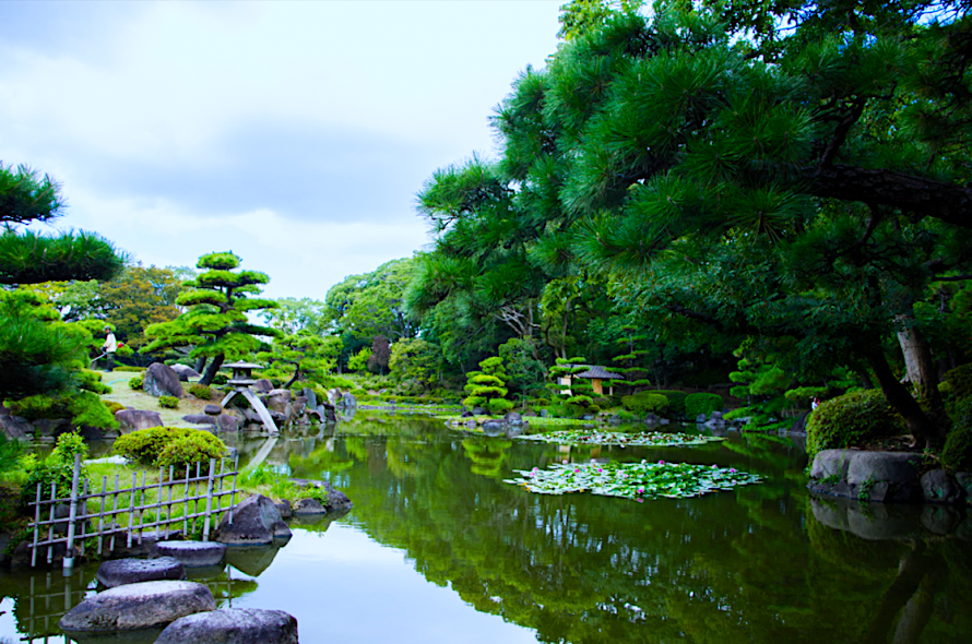 春の慶沢園茶会 –いま、よみがえる！明治の絶景と庭園文化– 庭園コンシェルジュガイド付き | Peatix