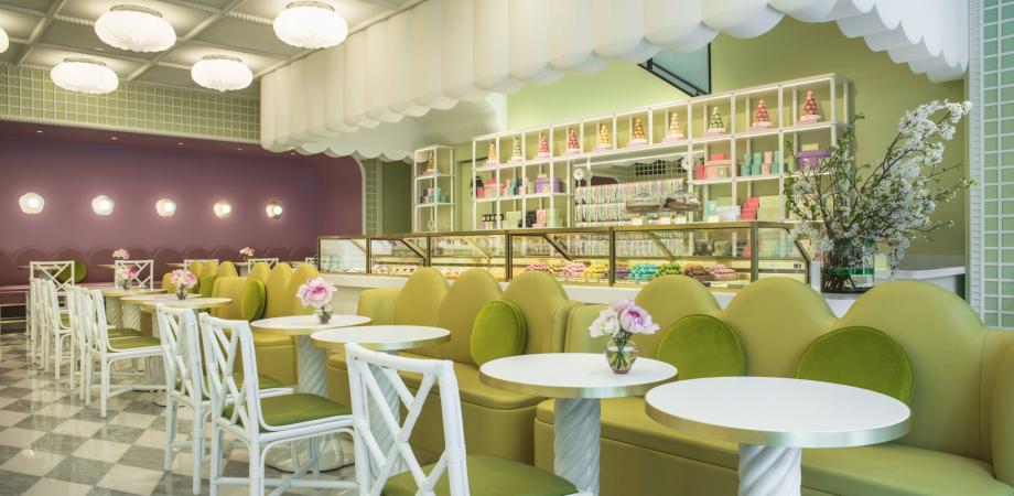 ラデュレ青山店>