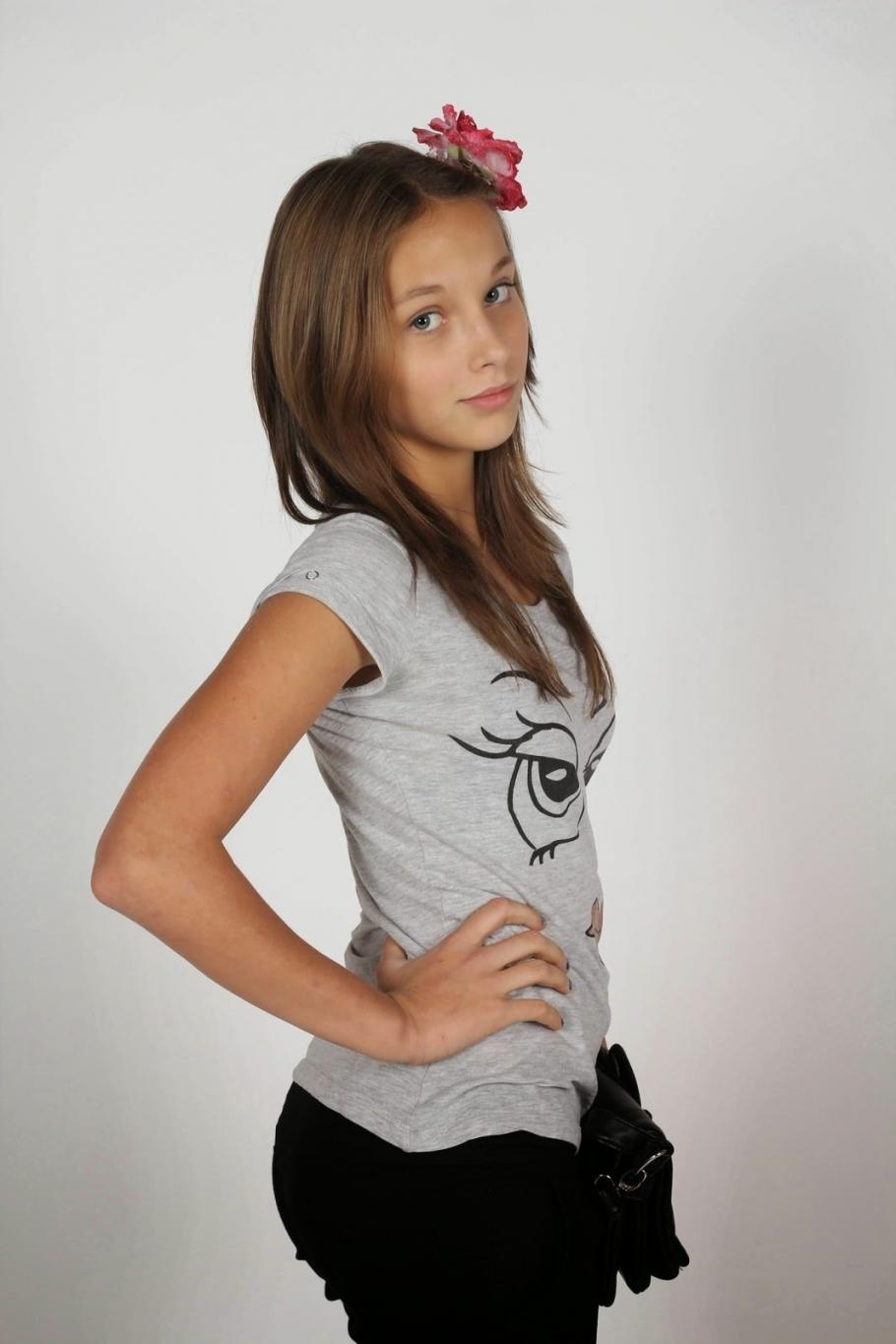 1st Studio Siberian Mouse Girls Wolfpost