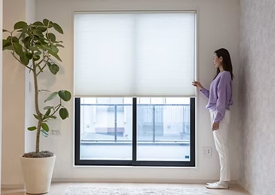 愛犬の届かない位置で固定して破損を防げる