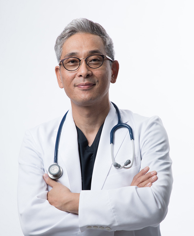 Team HOPE前副代表・九州地区委員 PAL動物病院グループ 総院長 西岡 賢一