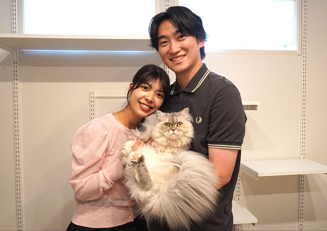 Tさん夫妻と愛猫のクロエちゃん（サイベリアン／3歳）