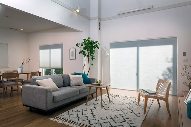 愛犬の熱中症予防に役立つ！「ハニカム・サーモスクリーン」が選ばれる理由