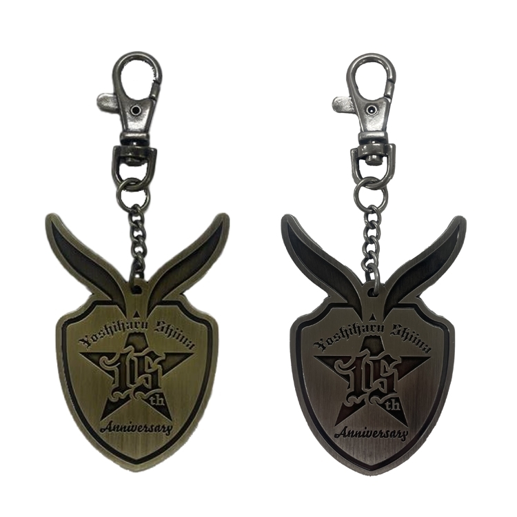 「ソロ活動15周年記念」メタルキーホルダー