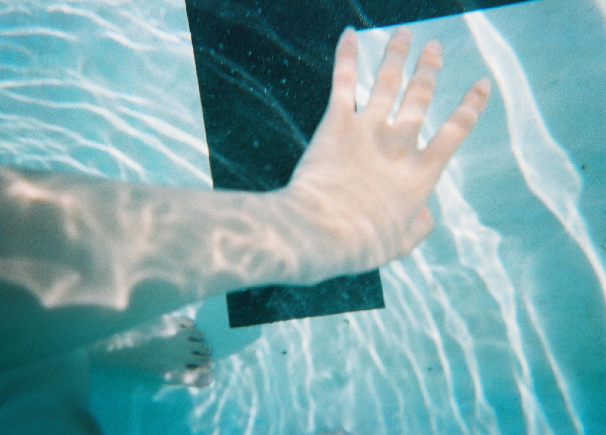 この夏 全力でオススメしたい 水中でフィルム撮影ができちゃう 水中写ルンです Photoli フォトリ フォトスポットで素敵な写真を