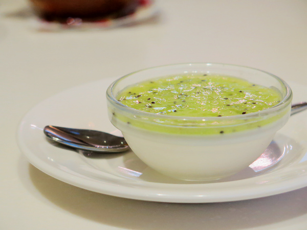 Oyami cafe:西門町逛街歇腳好去處~ 西門町下午茶咖啡、鬆餅、義大利麵。Oyami Cafe (完整菜單)