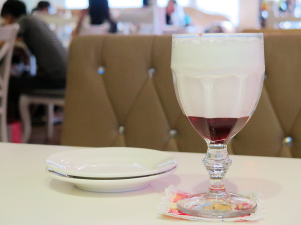 Oyami cafe:西門町逛街歇腳好去處~ 西門町下午茶咖啡、鬆餅、義大利麵。Oyami Cafe (完整菜單)
