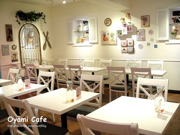 Oyami cafe:【台北市萬華區/食記】 西門町下午茶咖啡 / 鬆餅 / 義大利麵 ✿✿ Oyami Café ✿✿
