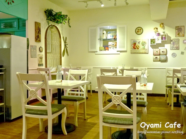 Oyami cafe:【台北市萬華區/食記】 西門町下午茶咖啡 / 鬆餅 / 義大利麵 ✿✿ Oyami Café ✿✿