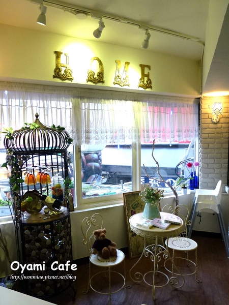 Oyami cafe:【台北市萬華區/食記】 西門町下午茶咖啡 / 鬆餅 / 義大利麵 ✿✿ Oyami Café ✿✿
