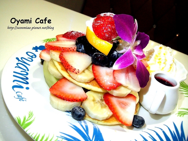 Oyami cafe:【台北市萬華區/食記】 西門町下午茶咖啡 / 鬆餅 / 義大利麵 ✿✿ Oyami Café ✿✿