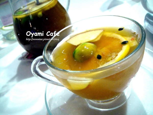 Oyami cafe:【台北市萬華區/食記】 西門町下午茶咖啡 / 鬆餅 / 義大利麵 ✿✿ Oyami Café ✿✿
