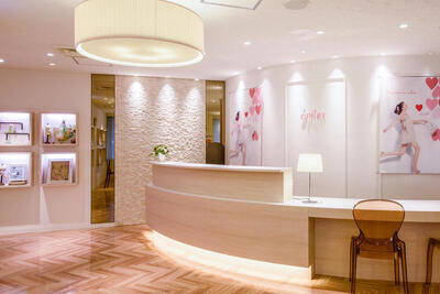 エピレ 新宿本店（南口)