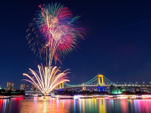 第97回全国花火競技大会 大曲の花火』団体指定席観覧・朝着日帰りバス