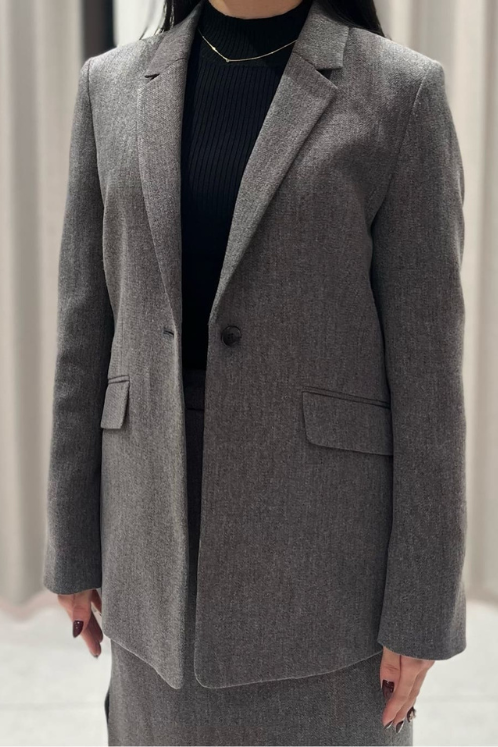 ツイードライクセットアップ/前