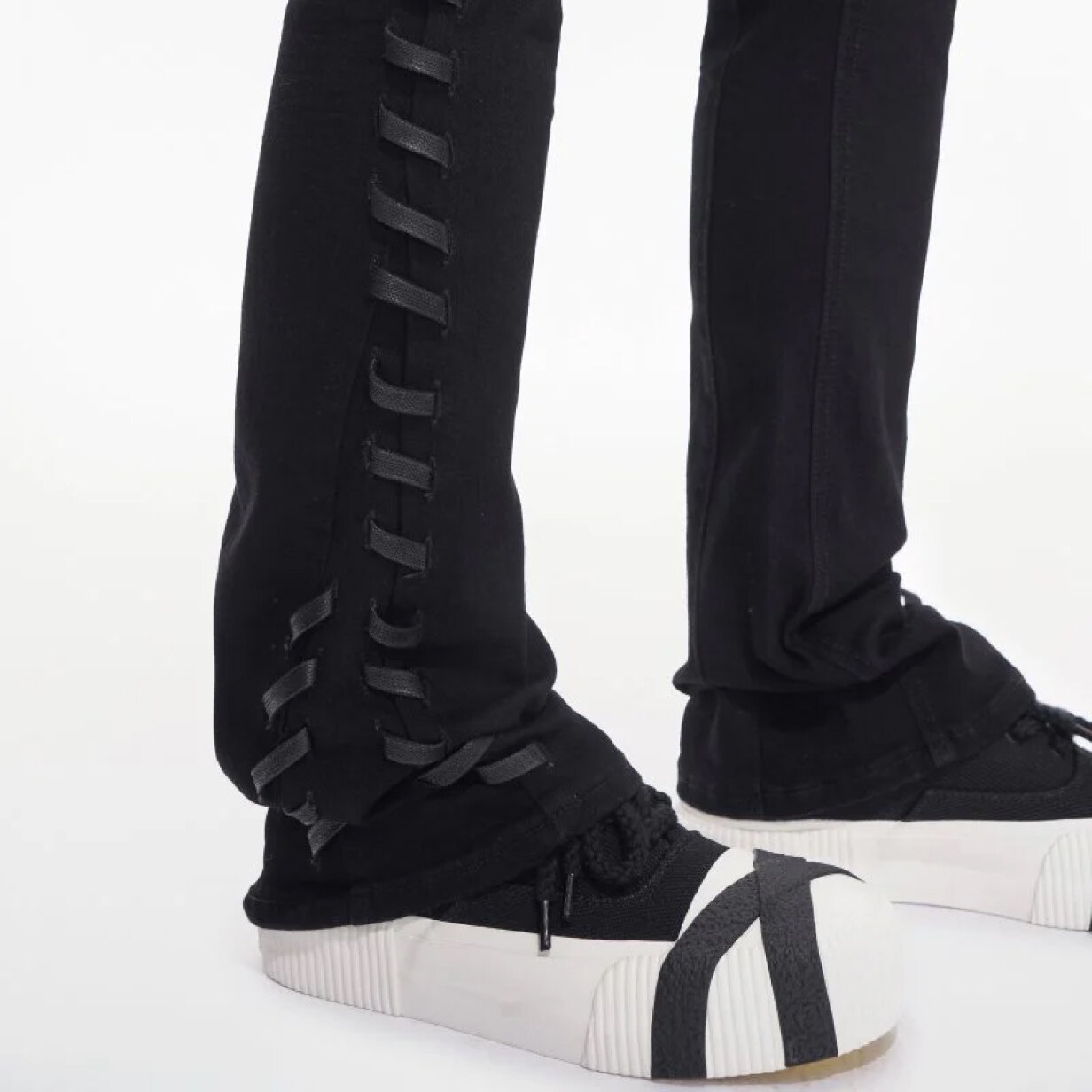 画像のaltを設定してください