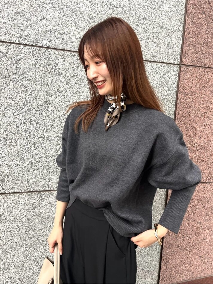 チャコールプルオーバー