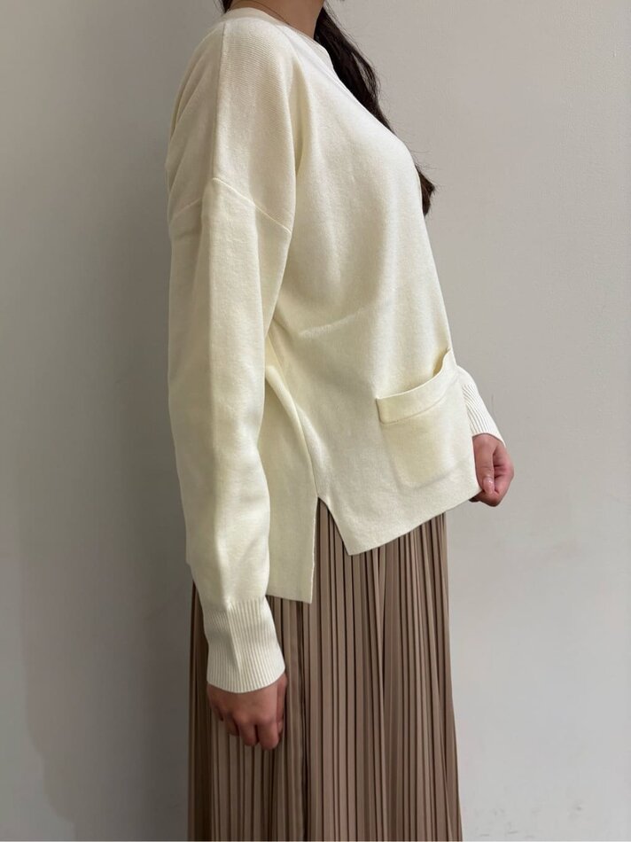 ベージュカーデ