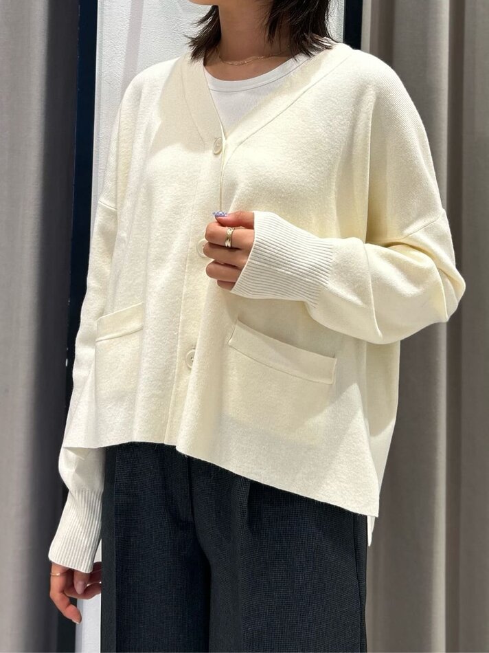 ホワイトカーデ