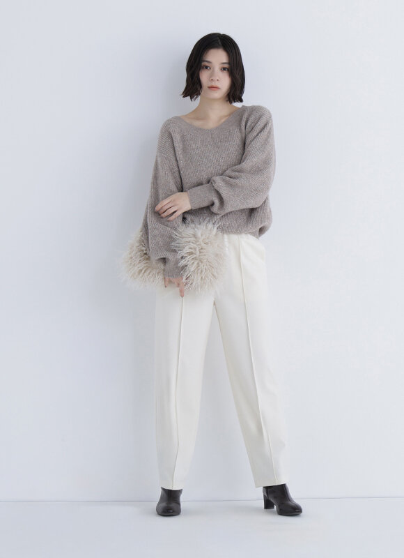 裏起毛テーパードパンツのコーディネート