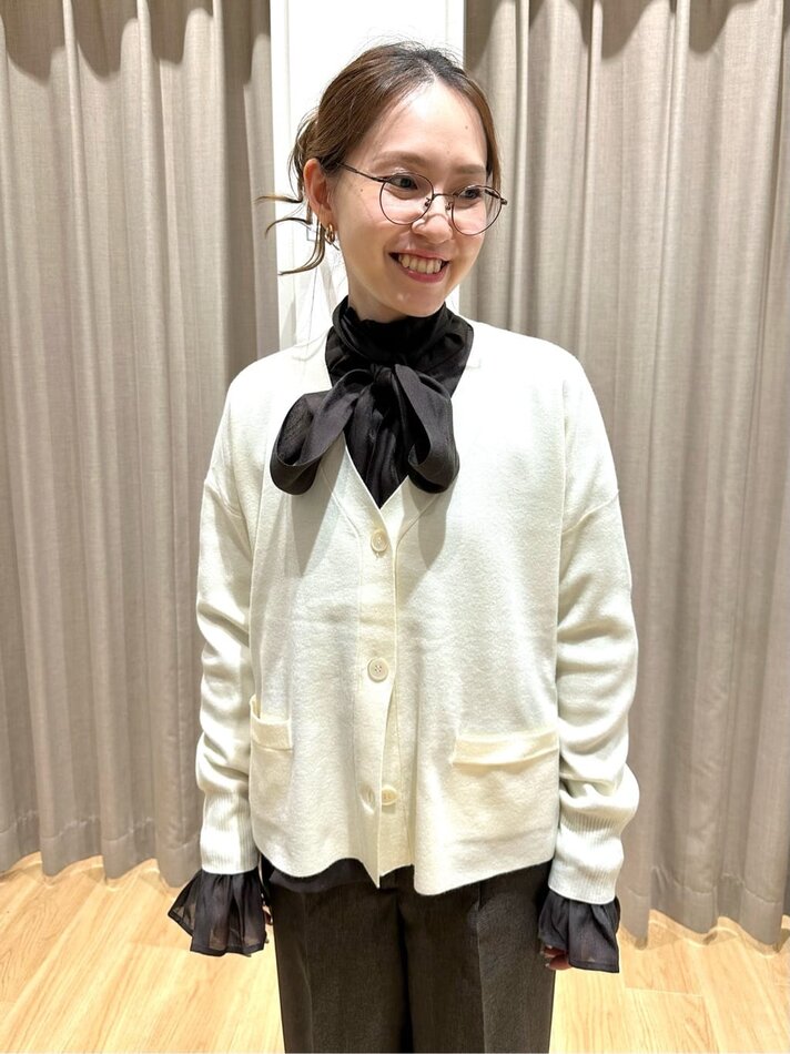 ホワイトカーデ