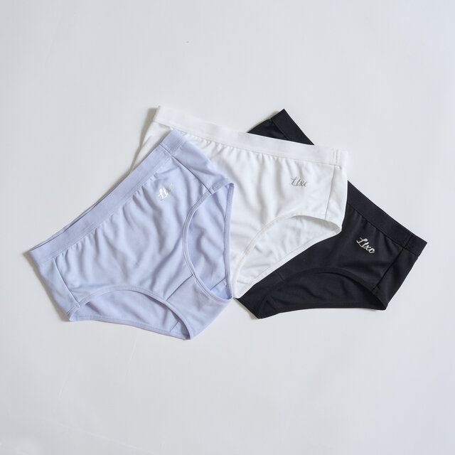 ワンポイントロゴショーツ