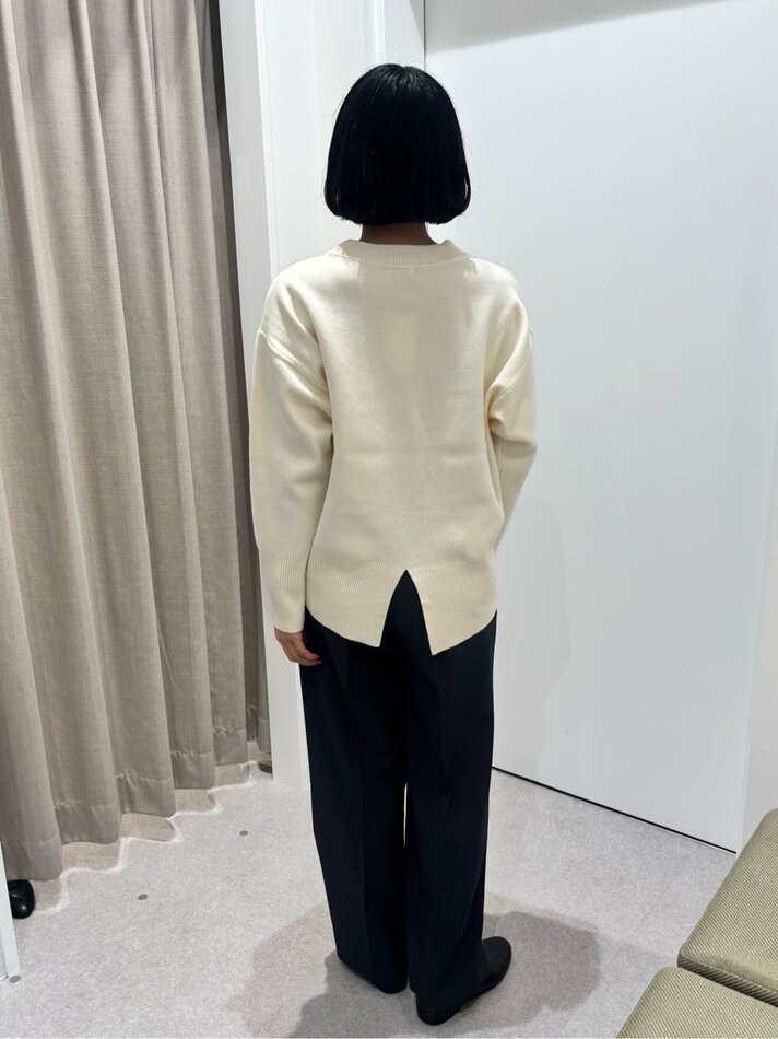 ホワイトプルオーバー