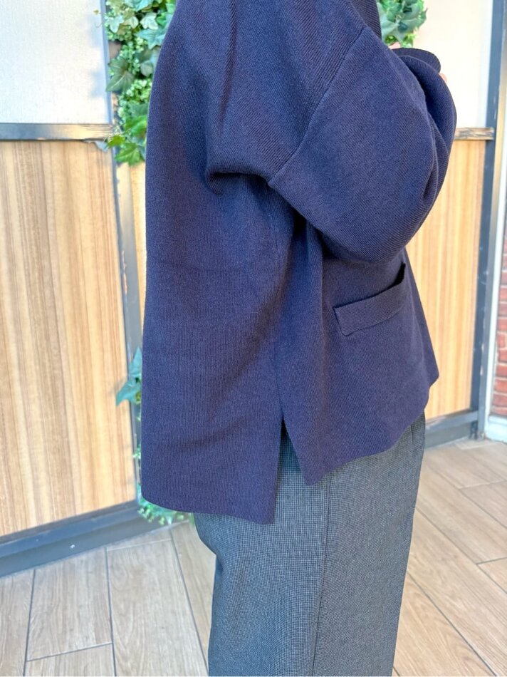 ネイビーカーデ