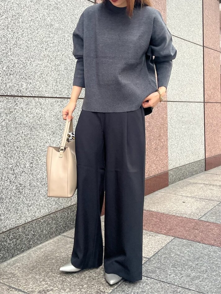 チャコールプルオーバー