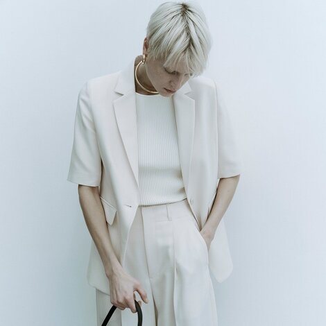 働く大人のための、春の装い