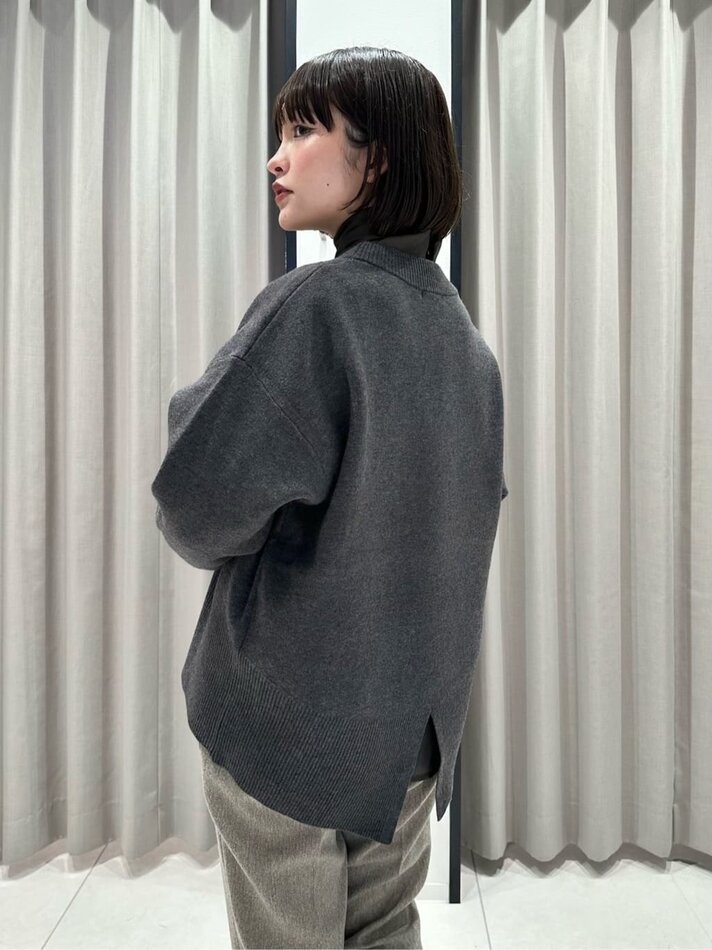 チャコールプルオーバー