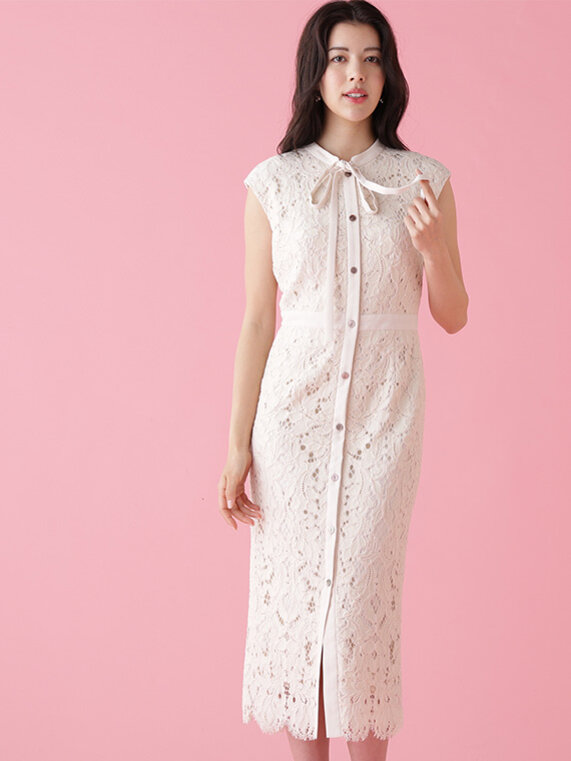 エクリュレースのタイトワンピース