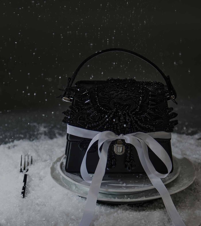 black lei beads mini hand bag