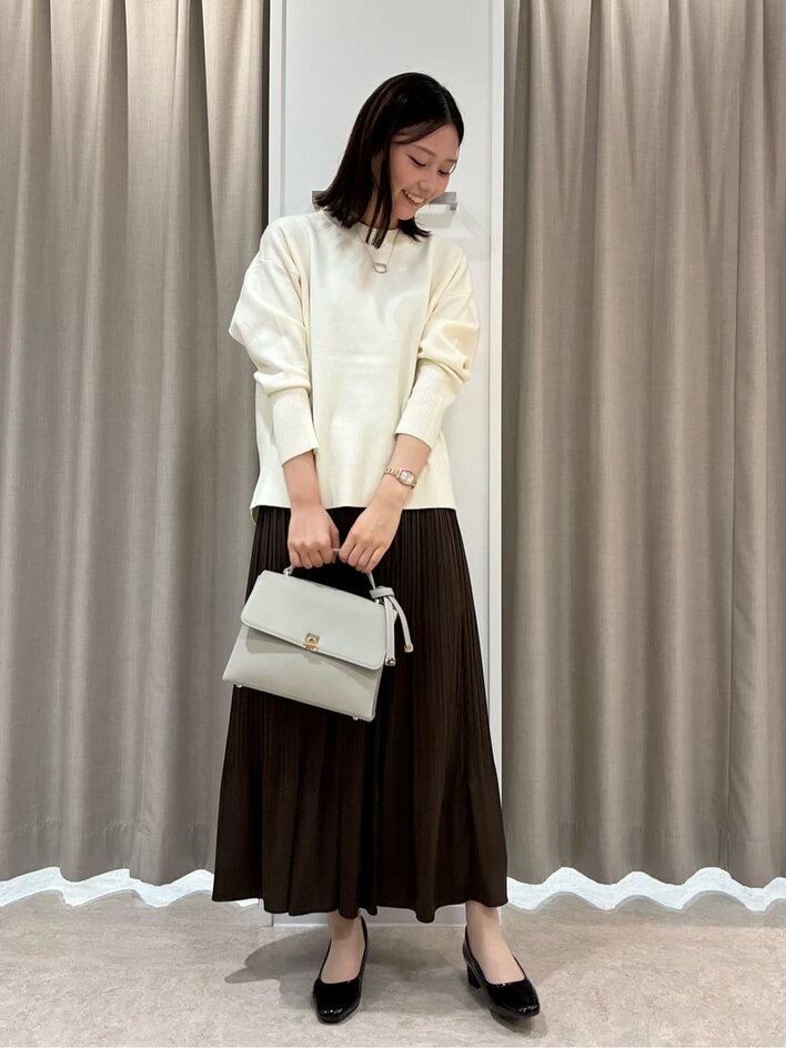 ホワイトプルオーバー