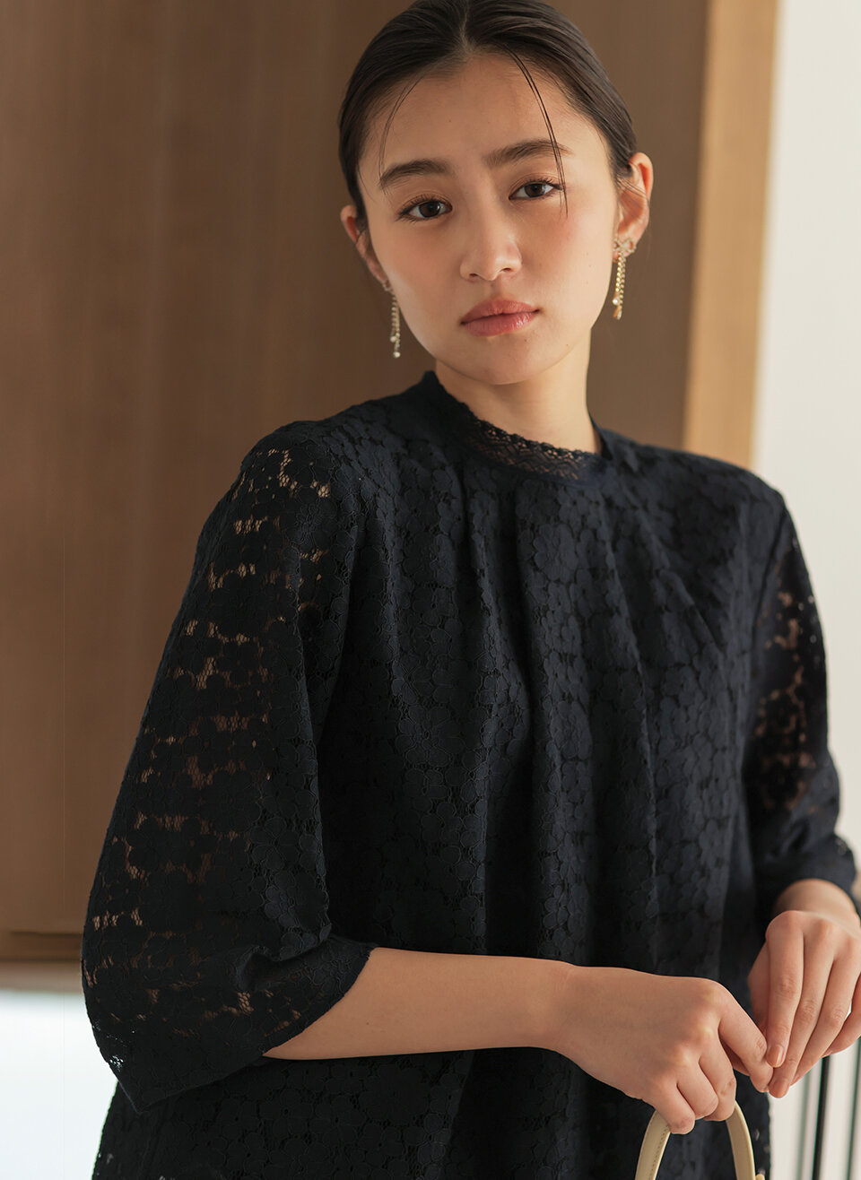 フラワーラッセルレーススタンド襟 ブラウス