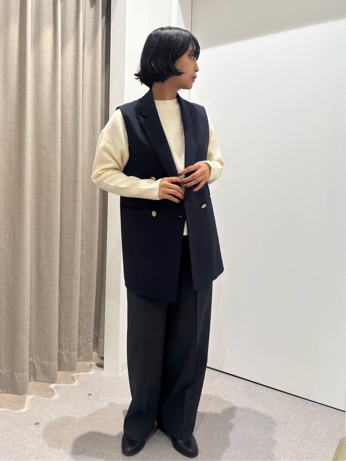 ホワイトプルオーバー