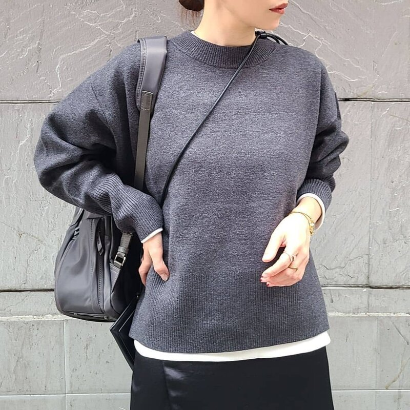 コクーンシルエットプルオーバー