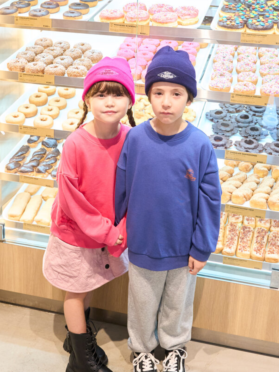 フロントはシンプルなワンポイント！