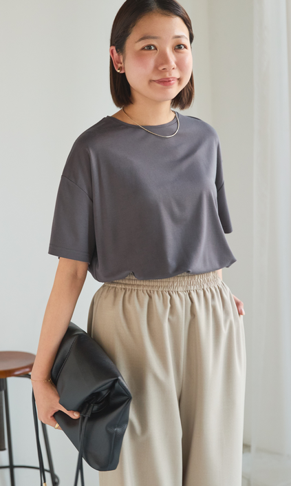オーバーサイズTシャツ　アップ