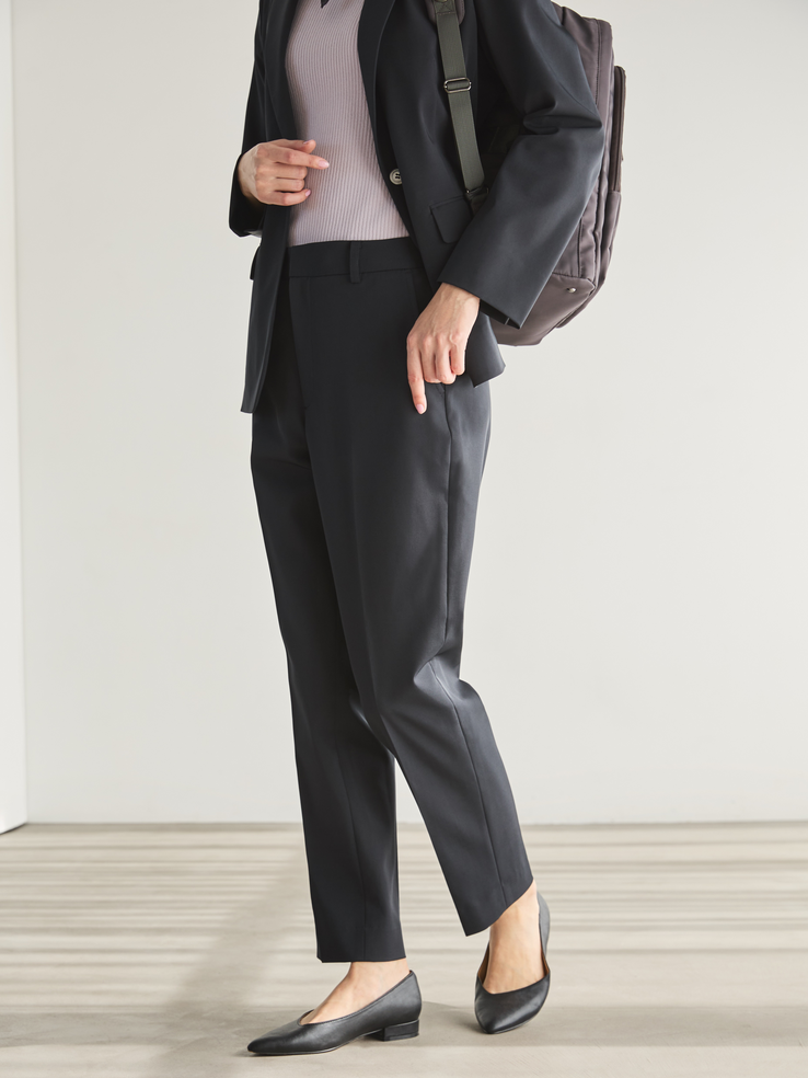 ストレッチ×ブラック　パンツアップ