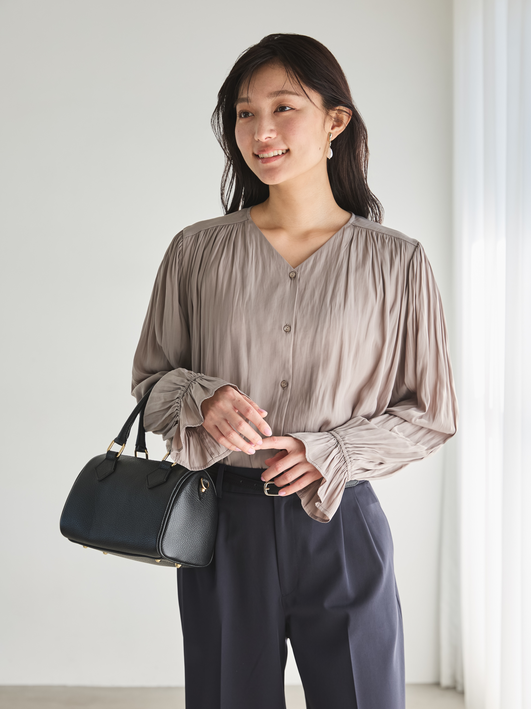 ストレッチ×ネイビー　ブラウスのみ（リボンなし）