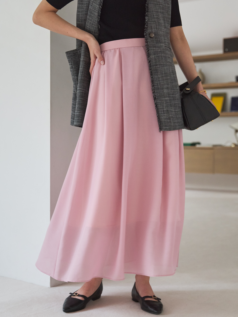 モデル画像　シアーフレアスカート　