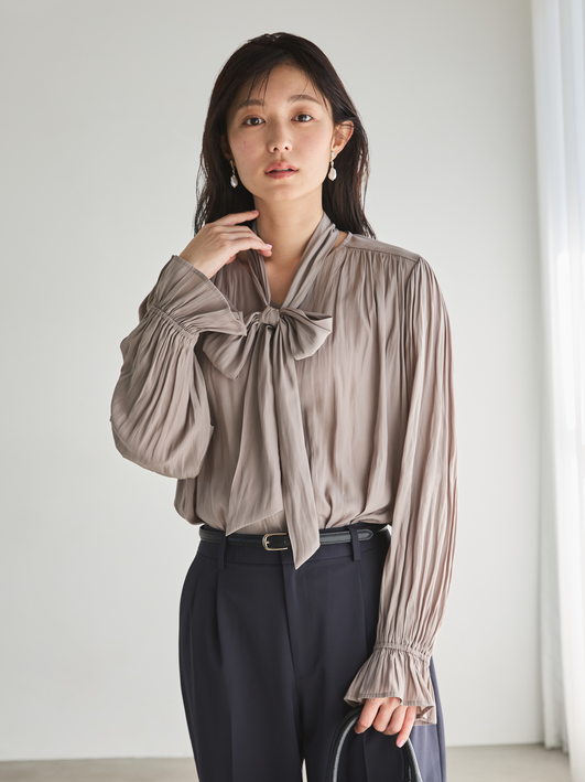 ストレッチ×ネイビー　ブラウスのみ（リボンあり）