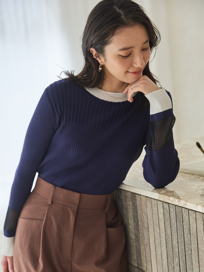 モデル画像　配色リブニット　