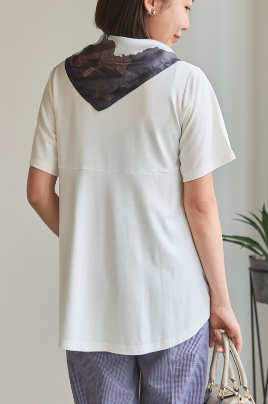 バックフレアTシャツ　背面