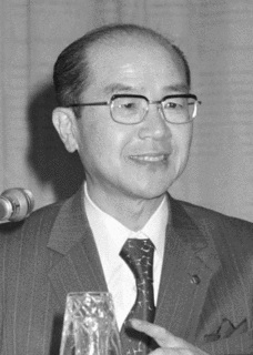 山下俊彦の画像