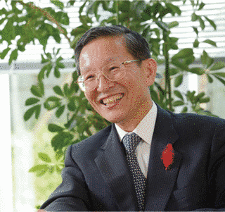 利根忠博の画像